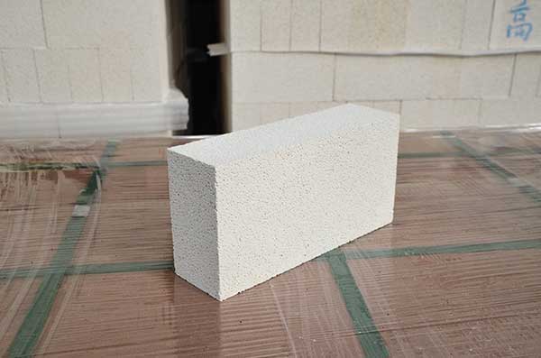 輕質莫來石保溫磚